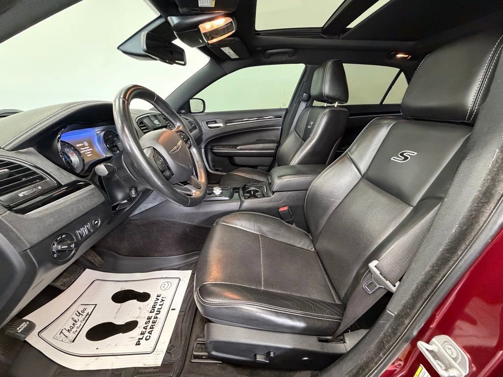 Used 2018 Chrysler 300 S w/ Safetytec Plus Group image 4