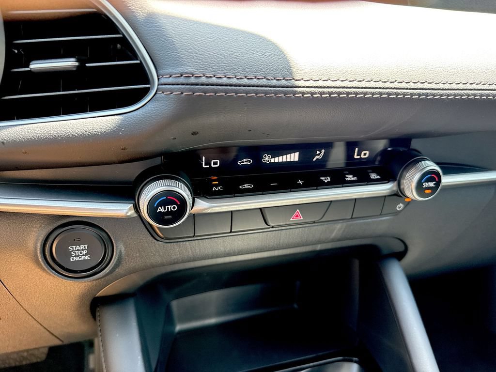 Certified 2025 MAZDA MAZDA3 s Sport FWD image 50