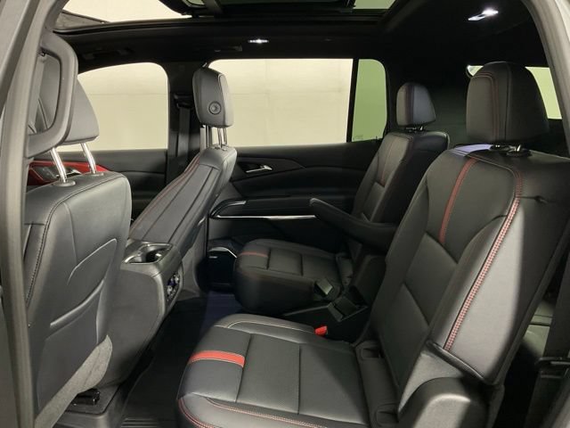 Used 2026 Chevrolet Traverse RS w/ LPO, Floor Liner Package FWD image 31