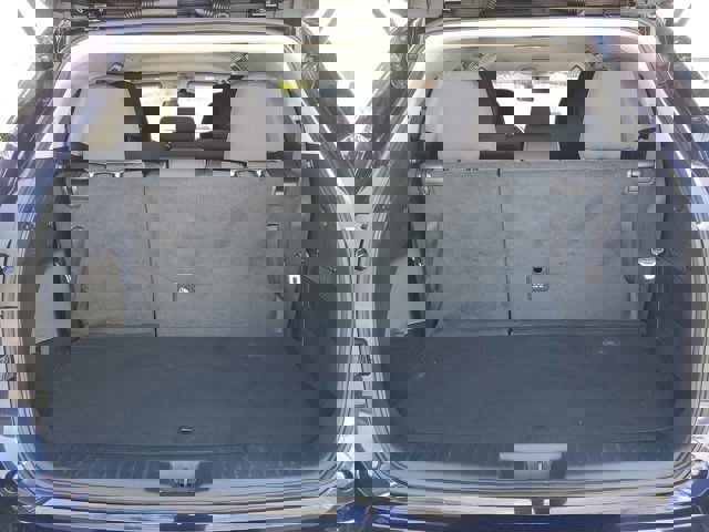 Used 2023 Toyota Highlander L image 6