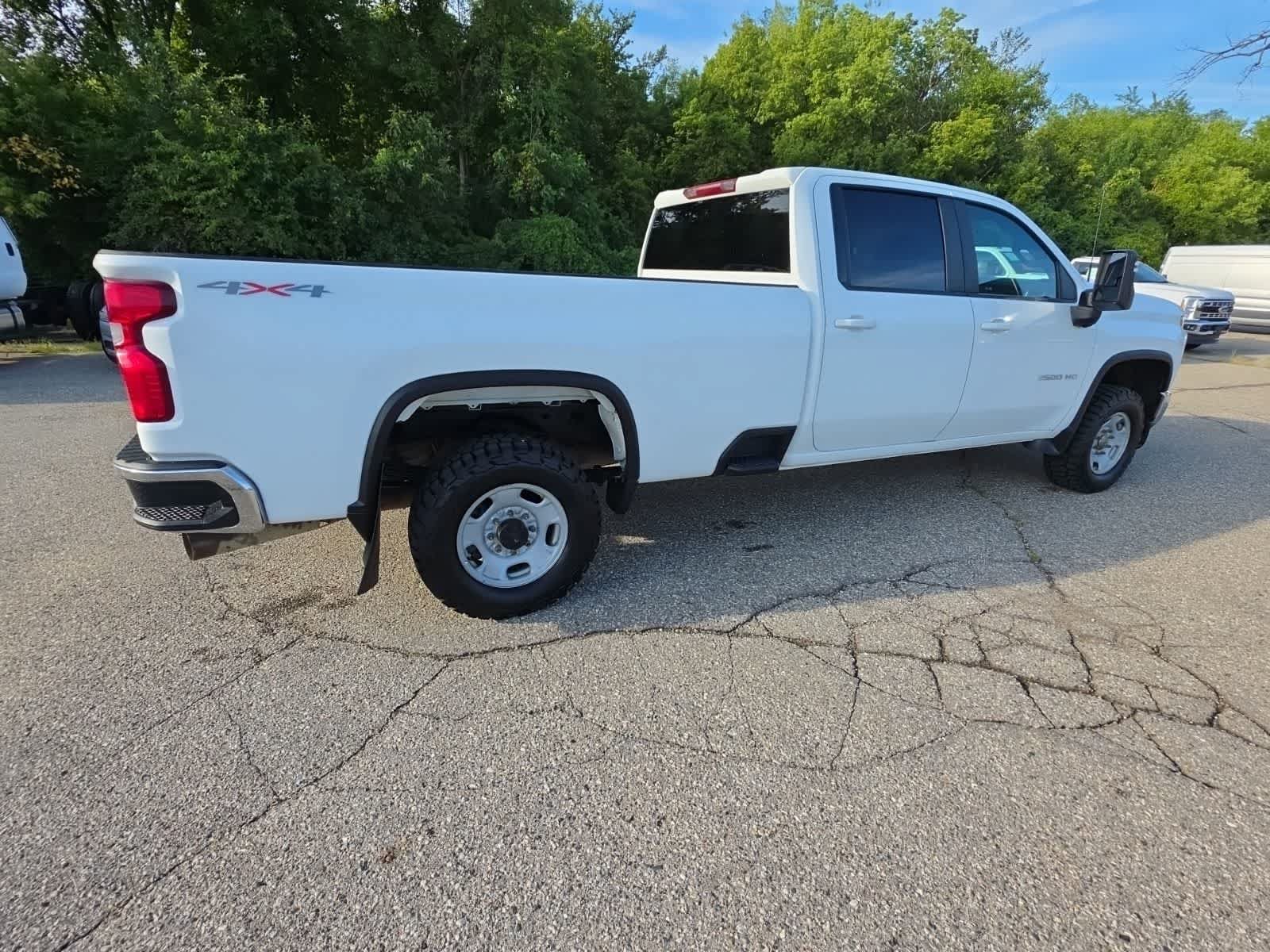 Used 2023 Chevrolet Silverado 2500 LT AWD/4WD image 7