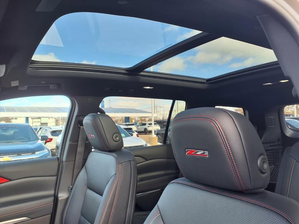 New 2026 Chevrolet Traverse Z71 w/ Driver Confidence Package image 16