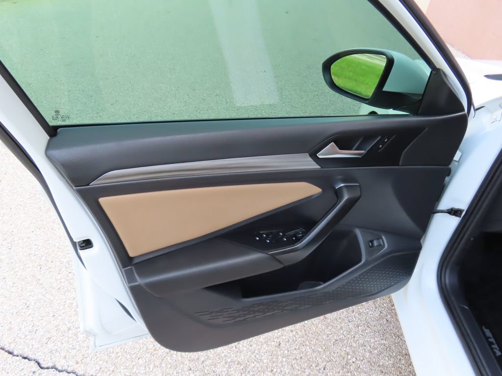 Used 2019 Volkswagen Jetta SEL FWD image 23