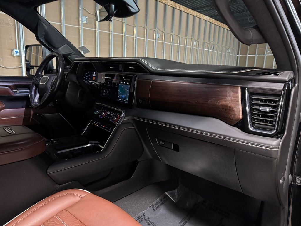 Used 2024 GMC Sierra 2500 Denali Ultimate w/ LPO, GMC Protection Package image 19