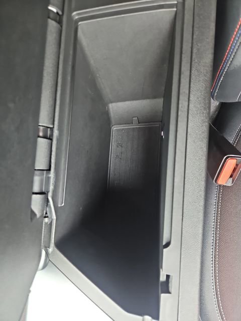 Used 2024 Chevrolet Equinox EV RS FWD image 25