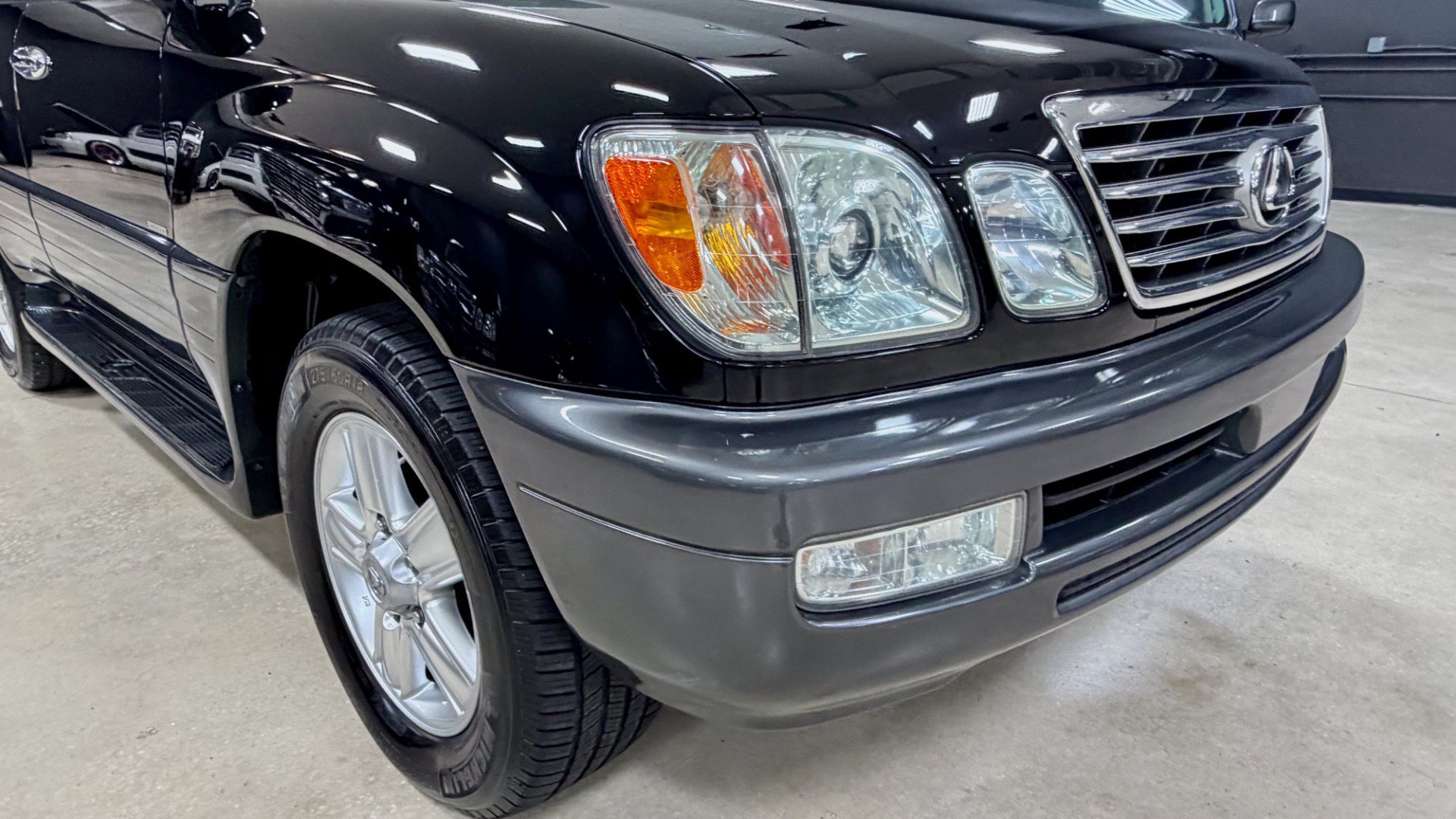 Used 2007 Lexus LX 470 4WD w/ Limited Edition image 23