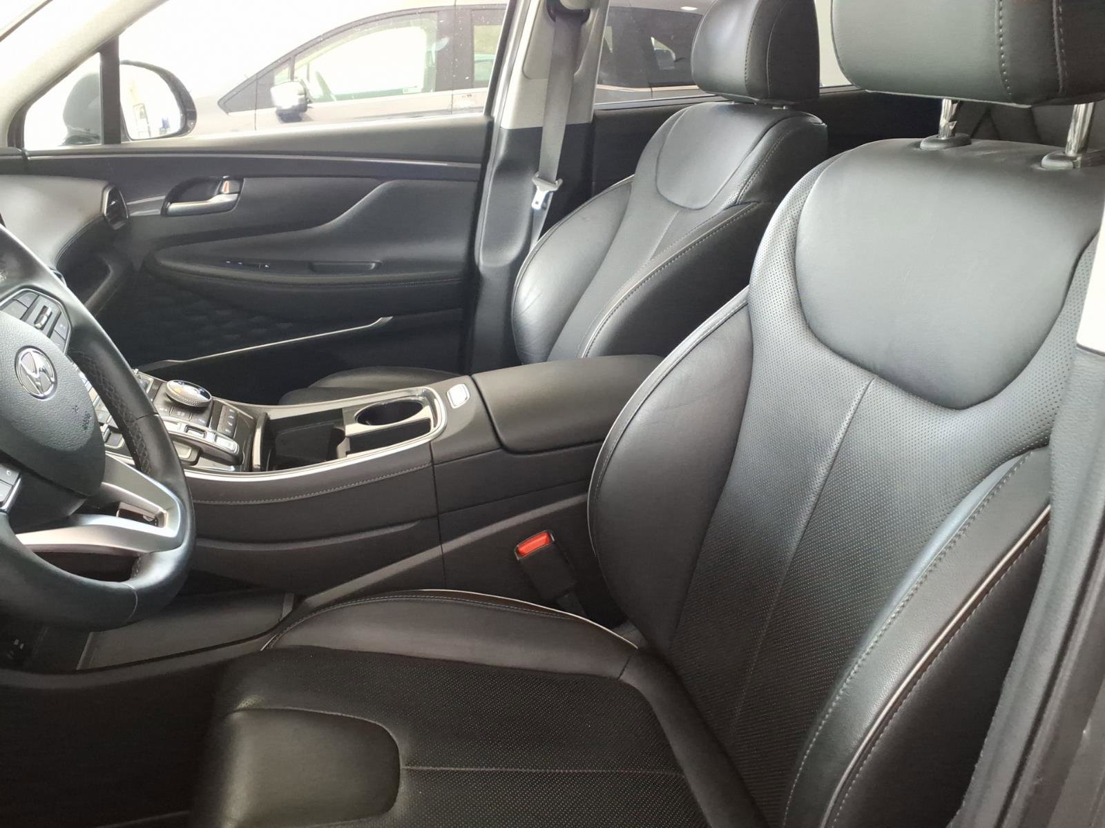 Used 2021 Hyundai Santa Fe Limited AWD/4WD image 10