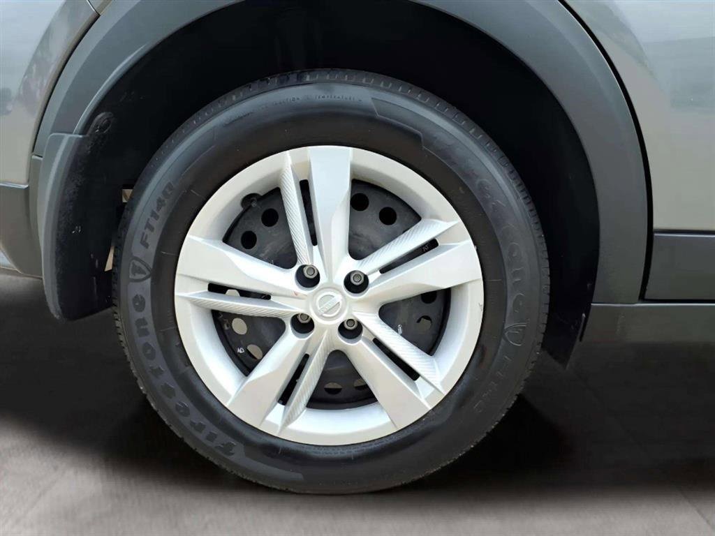 Used 2024 Nissan Kicks S image 19