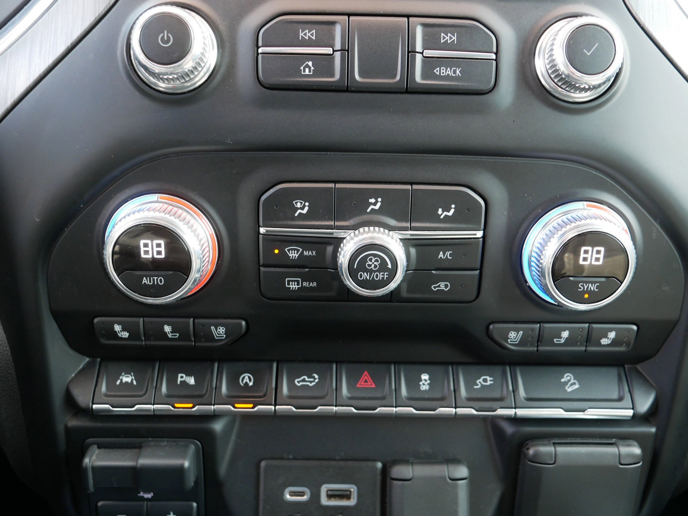 Used 2020 GMC Sierra 1500 Denali w/ Denali Premium Package image 23