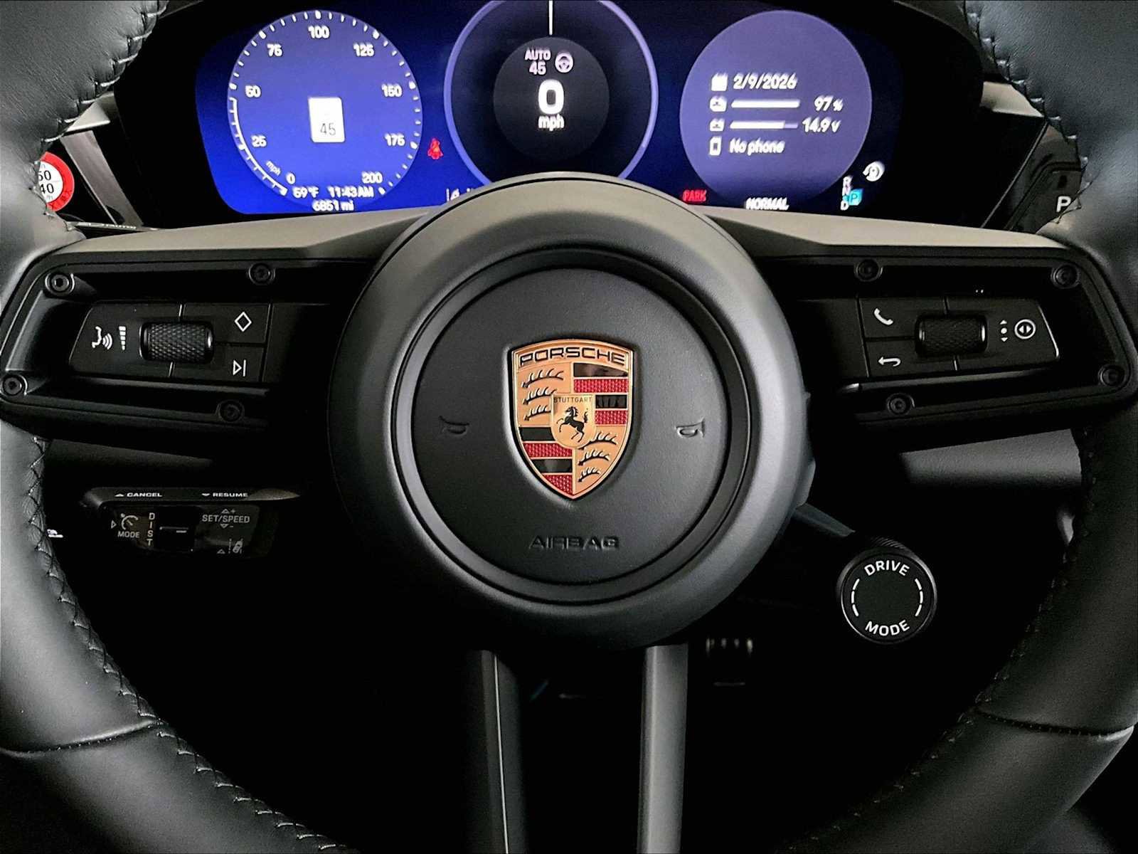 Used 2025 Porsche Macan 4S Electric image 18