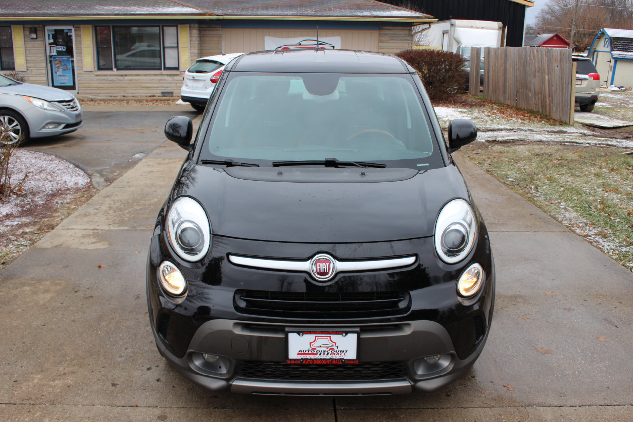 Used 2014 FIAT 500L Trekking w/ Popular Equipment Group image 4