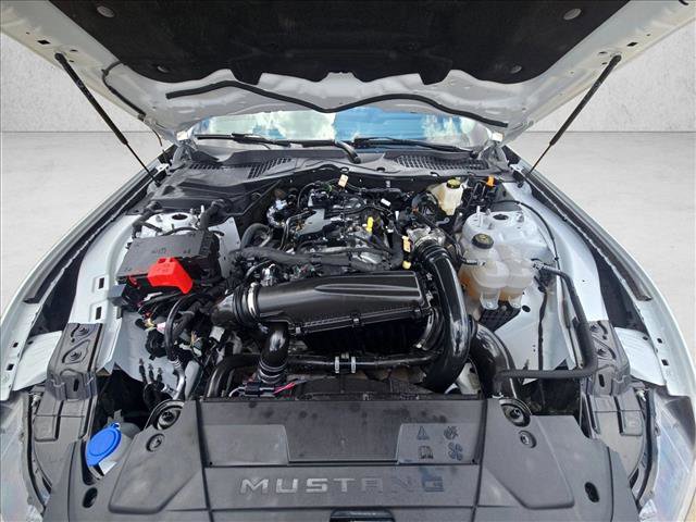 Certified 2025 Ford Mustang Coupe image 21