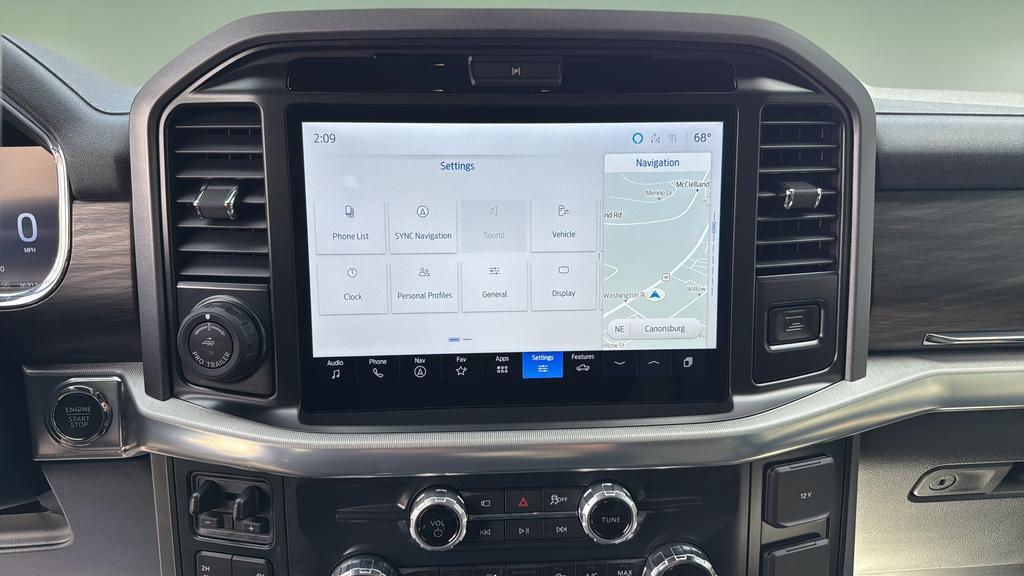 Used 2025 Ford F150 Lariat w/ Equipment Group 501A Mid image 24