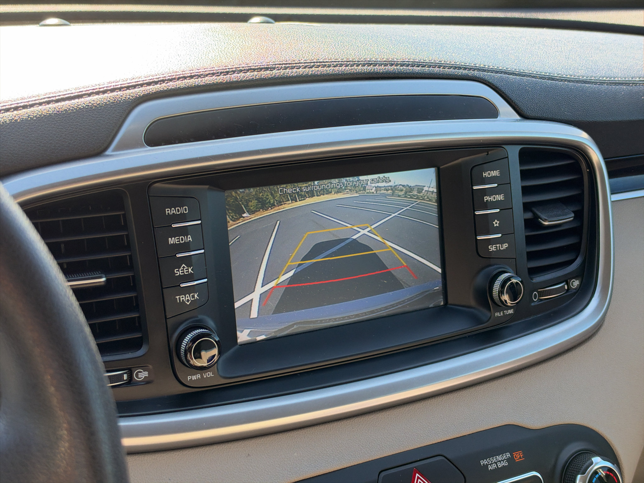 Used 2019 Kia Sorento AWD V6 image 22