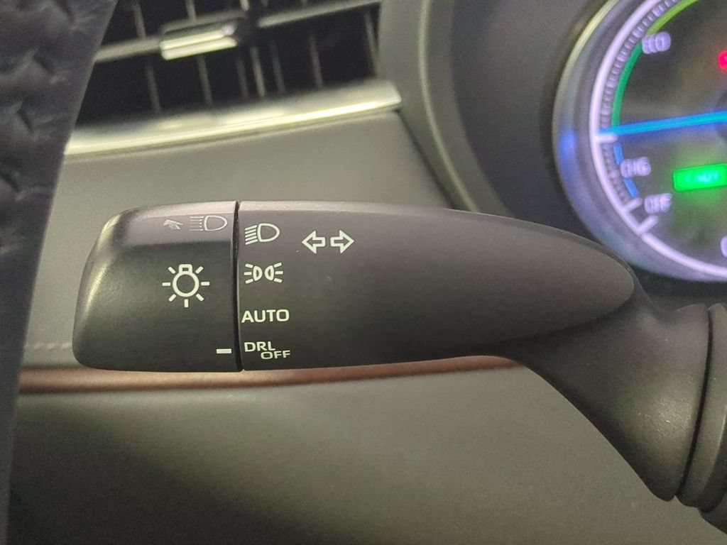 Used 2021 Toyota Venza Limited AWD/4WD image 31