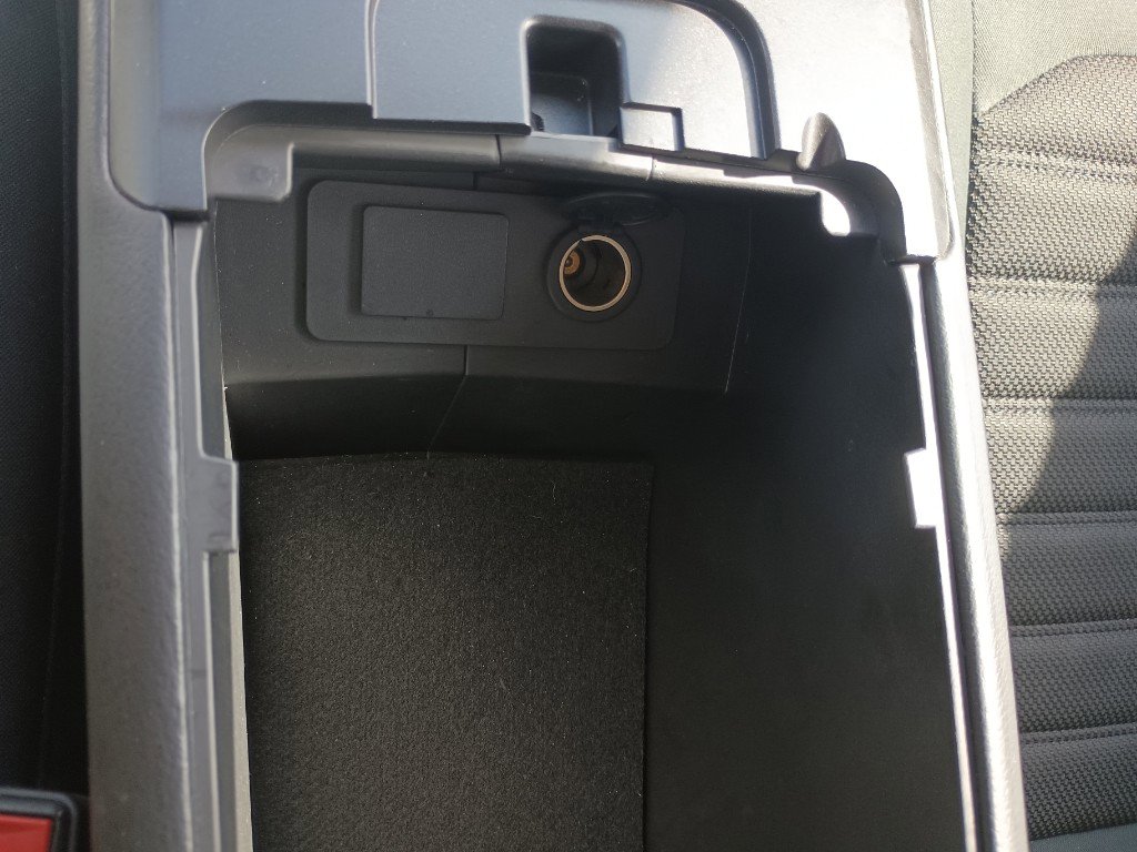 Used 2017 Ford Fusion SE image 18