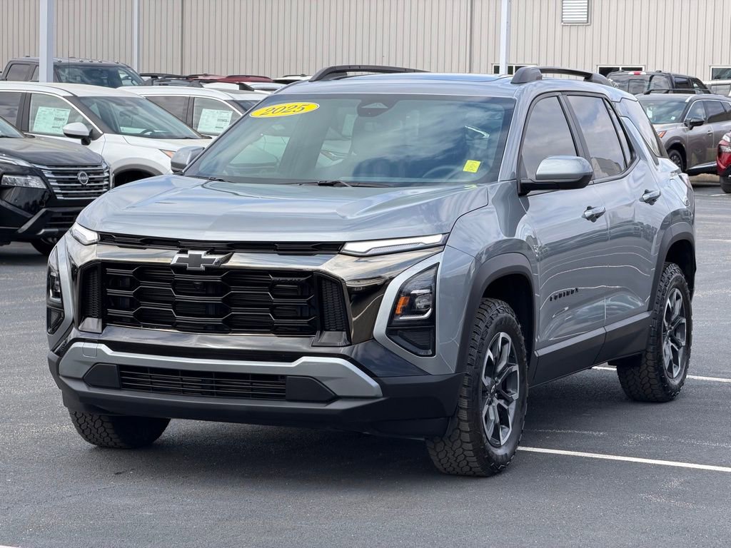 Used 2025 Chevrolet Equinox ACTIV w/ Convenience Package III image 9