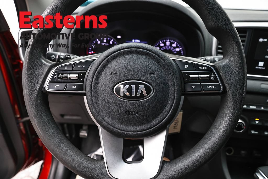 Used 2022 Kia Sportage LX AWD/4WD image 10