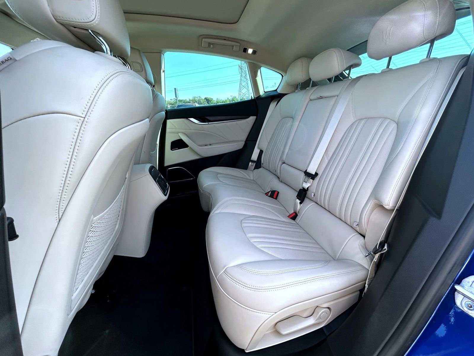 Used 2019 Maserati Levante GranLusso image 20