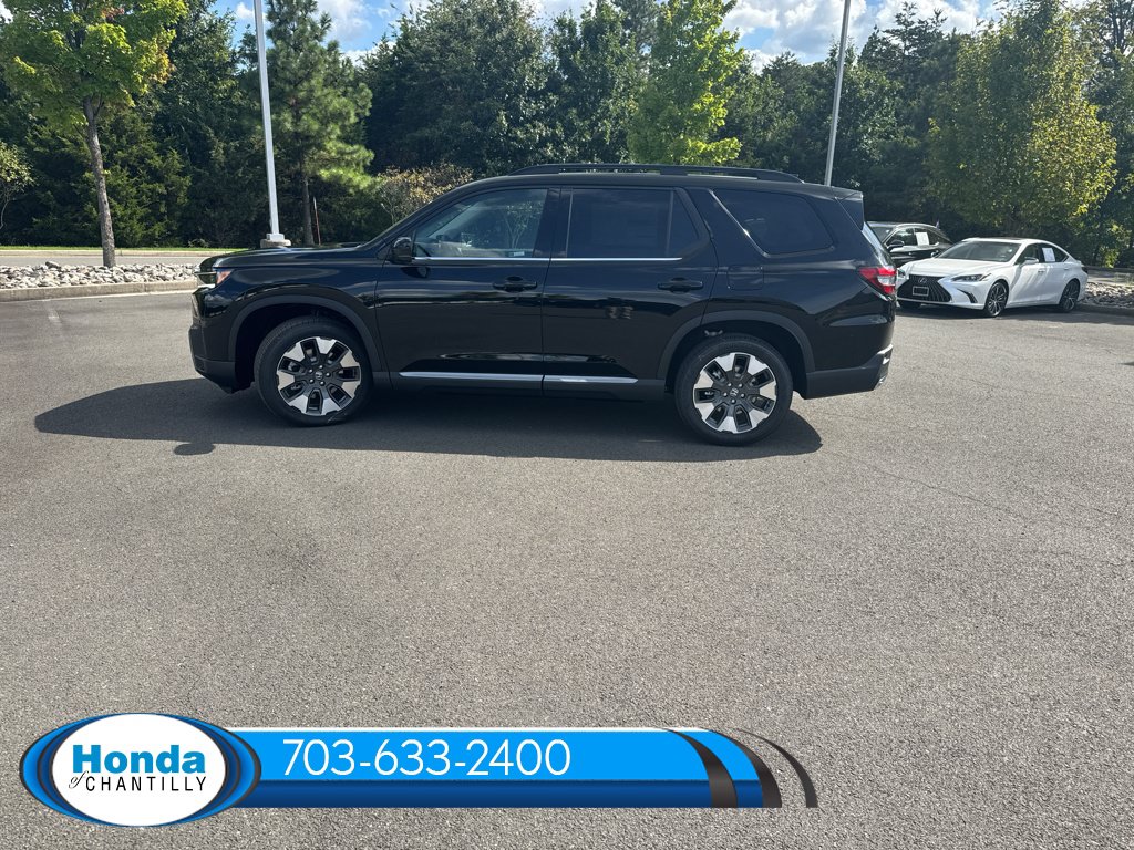 New 2026 Honda Pilot Touring image 4