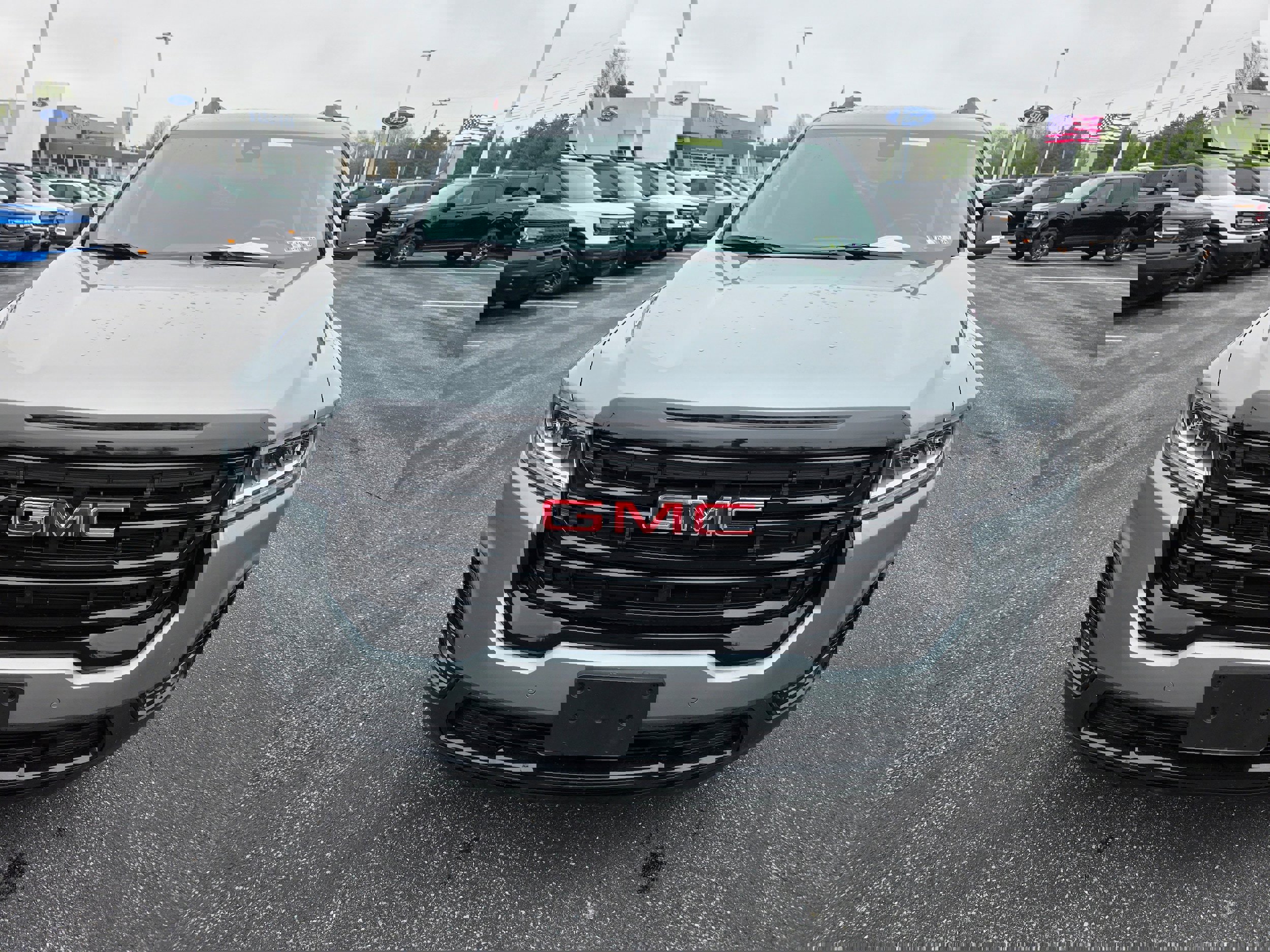 Used 2023 GMC Acadia SLE w/ Driver Convenience Package image 6