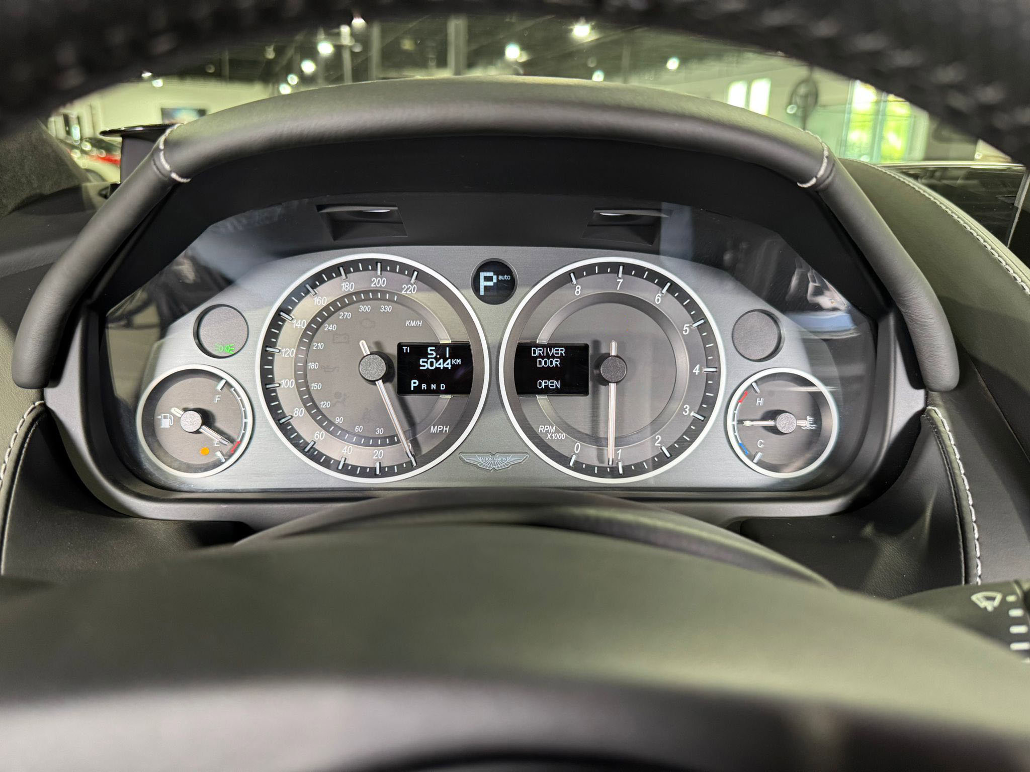 Used 2012 Aston Martin DBS Volante image 23