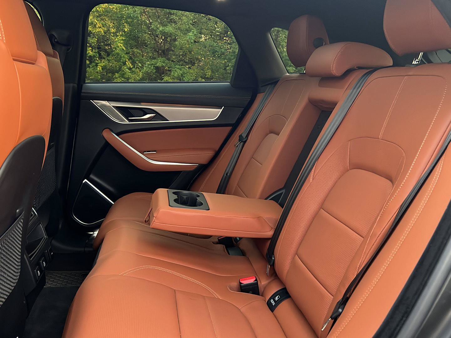Certified 2026 Jaguar F-PACE R-Dynamic S AWD/4WD image 28