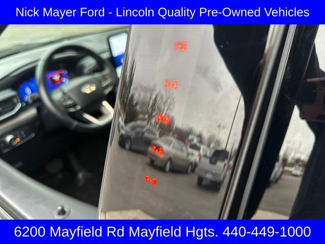 Used 2020 Ford Explorer Platinum w/ Premium Technology Package image 26