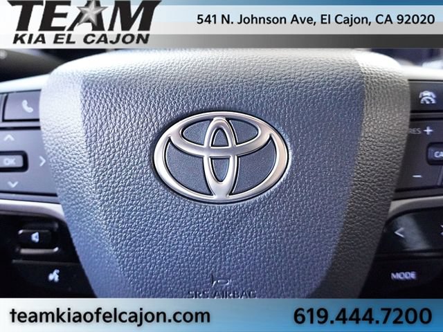 Used 2025 Toyota Camry SE w/ Convenience Package FWD image 34
