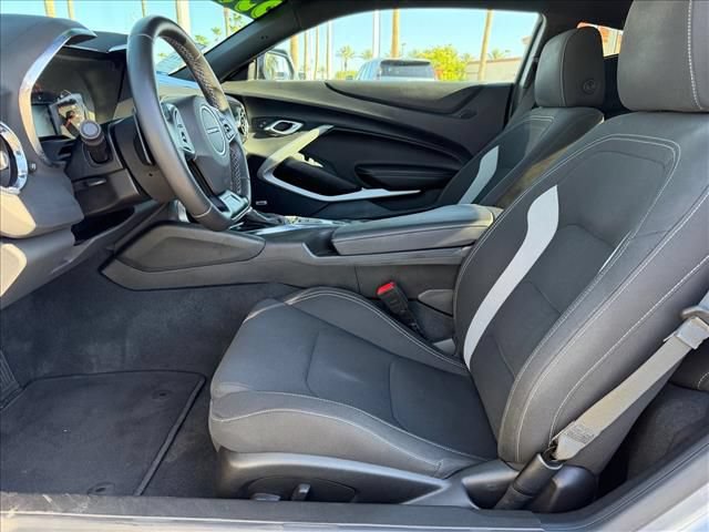 Certified 2022 Chevrolet Camaro LT w/ Technology Package RWD image 6