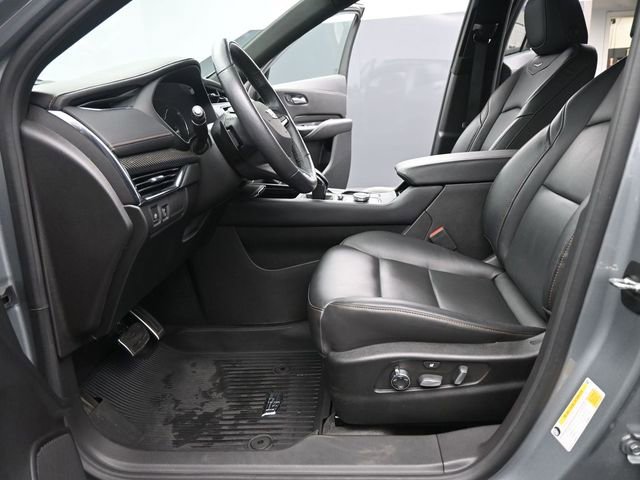 Used 2023 Cadillac XT4 Sport image 10