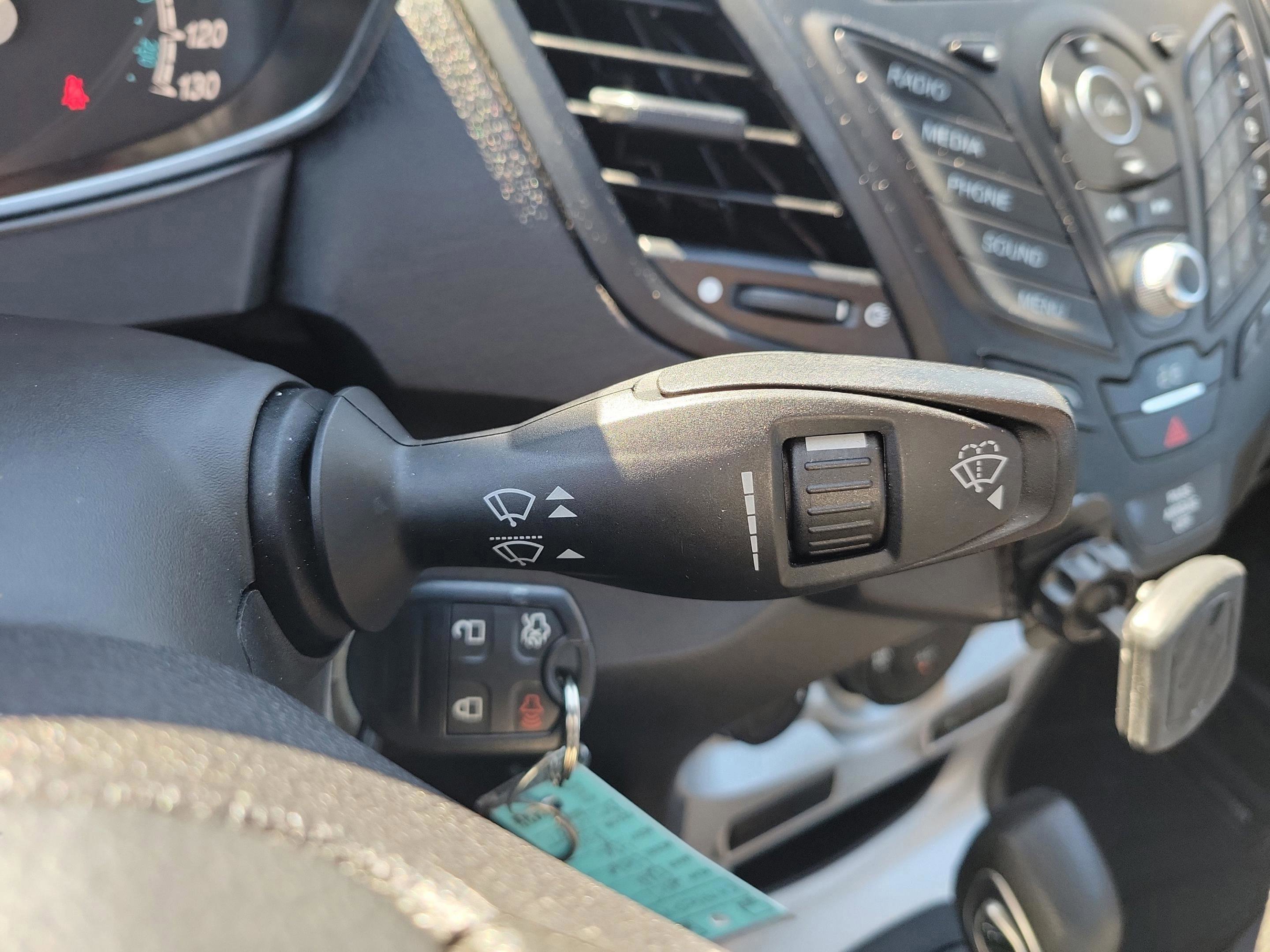 Used 2017 Ford Fiesta SE image 18