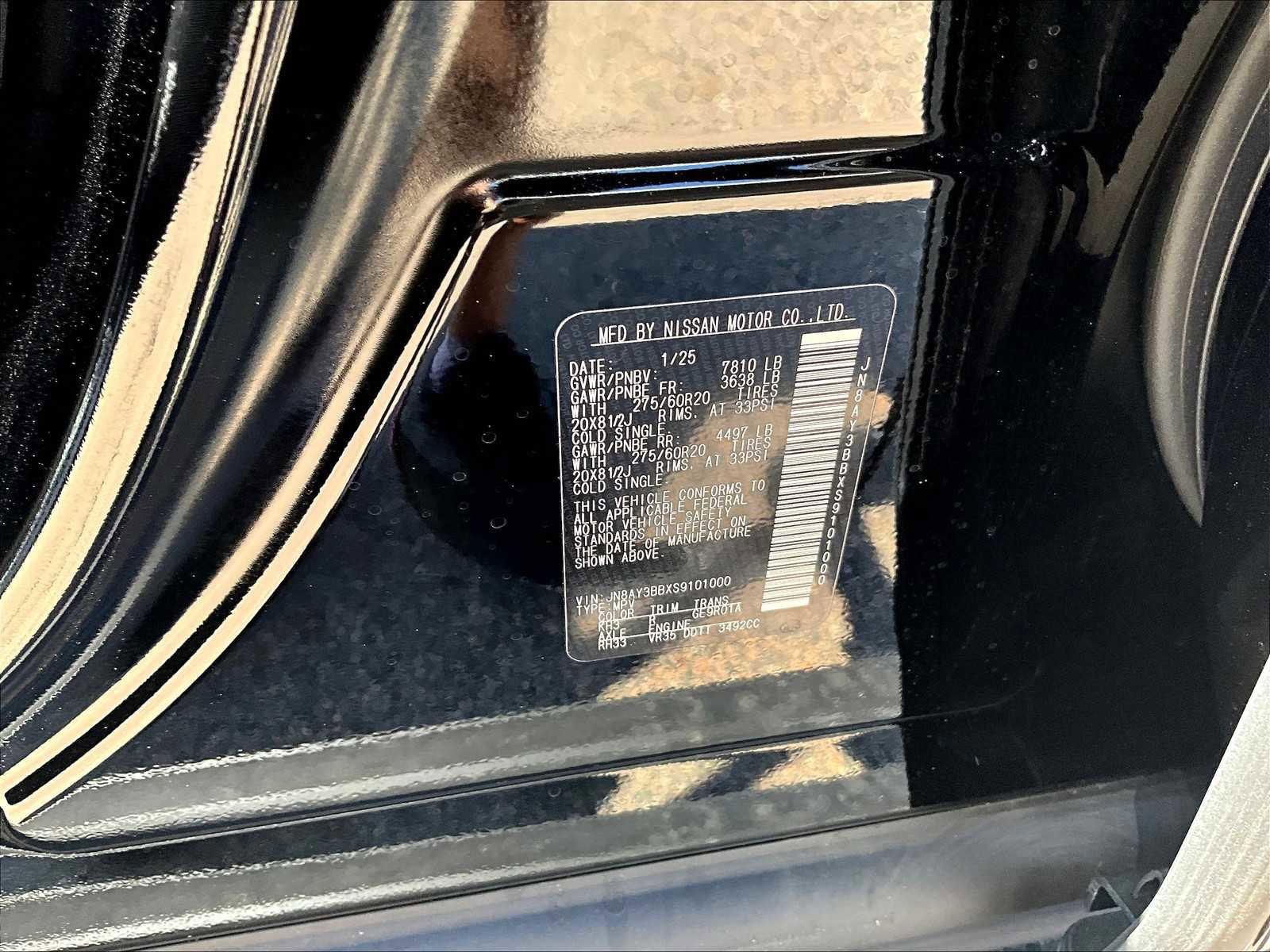 New 2025 Nissan Armada SL w/ Captain's Chari Seat Package image 16