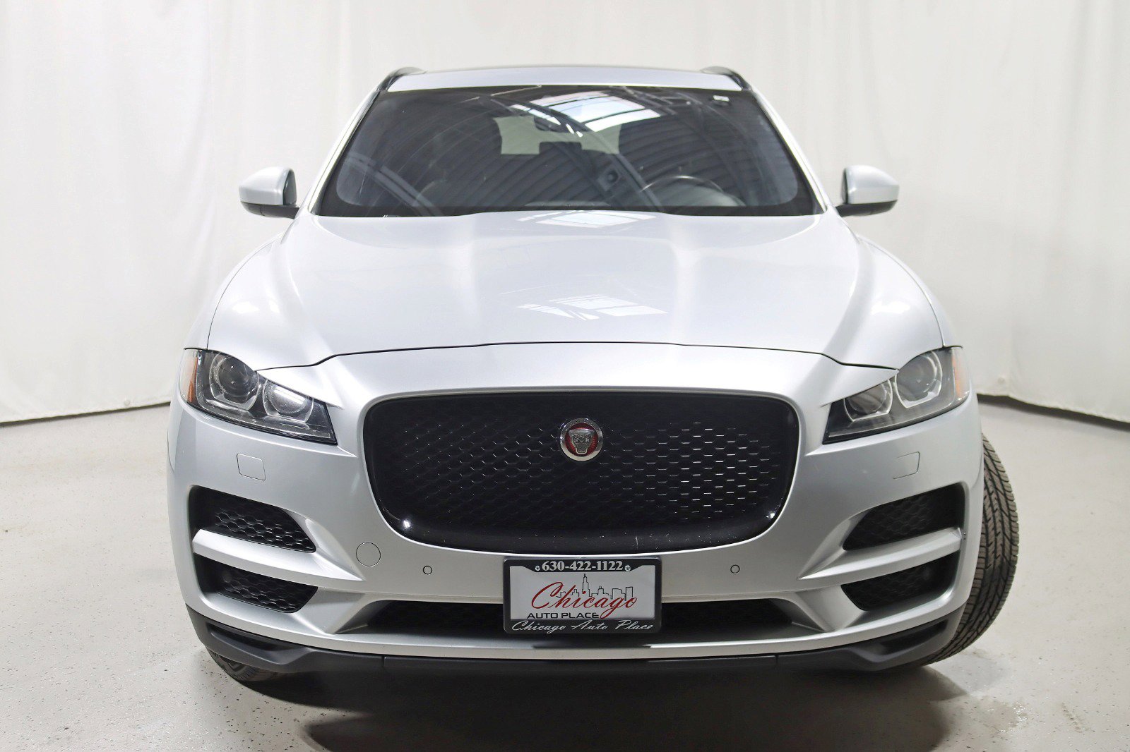 Used 2019 Jaguar F-PACE Premium image 8