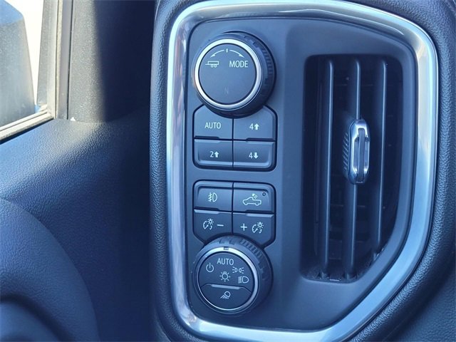 Used 2022 Chevrolet Silverado 2500 LTZ w/ Gooseneck/5TH Wheel Package image 26