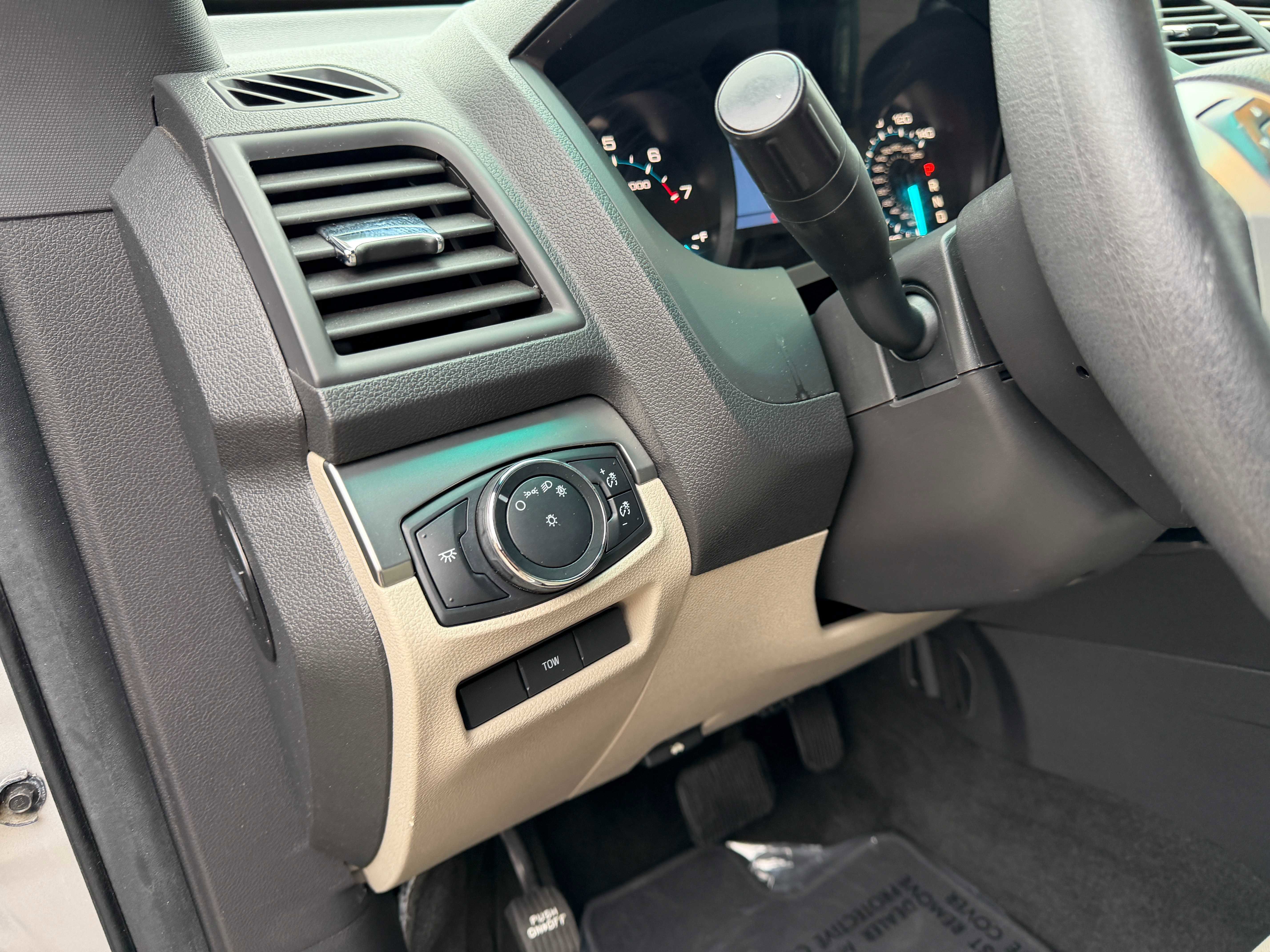 Used 2015 Ford Explorer 4WD image 20