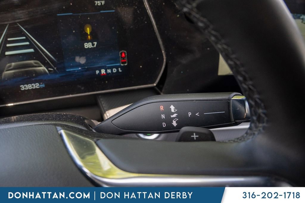 Used 2025 Chevrolet Equinox LT FWD image 13