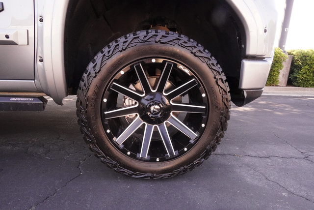 Used 2023 GMC Sierra 1500 AT4 w/ AT4 Premium Package AWD/4WD image 39