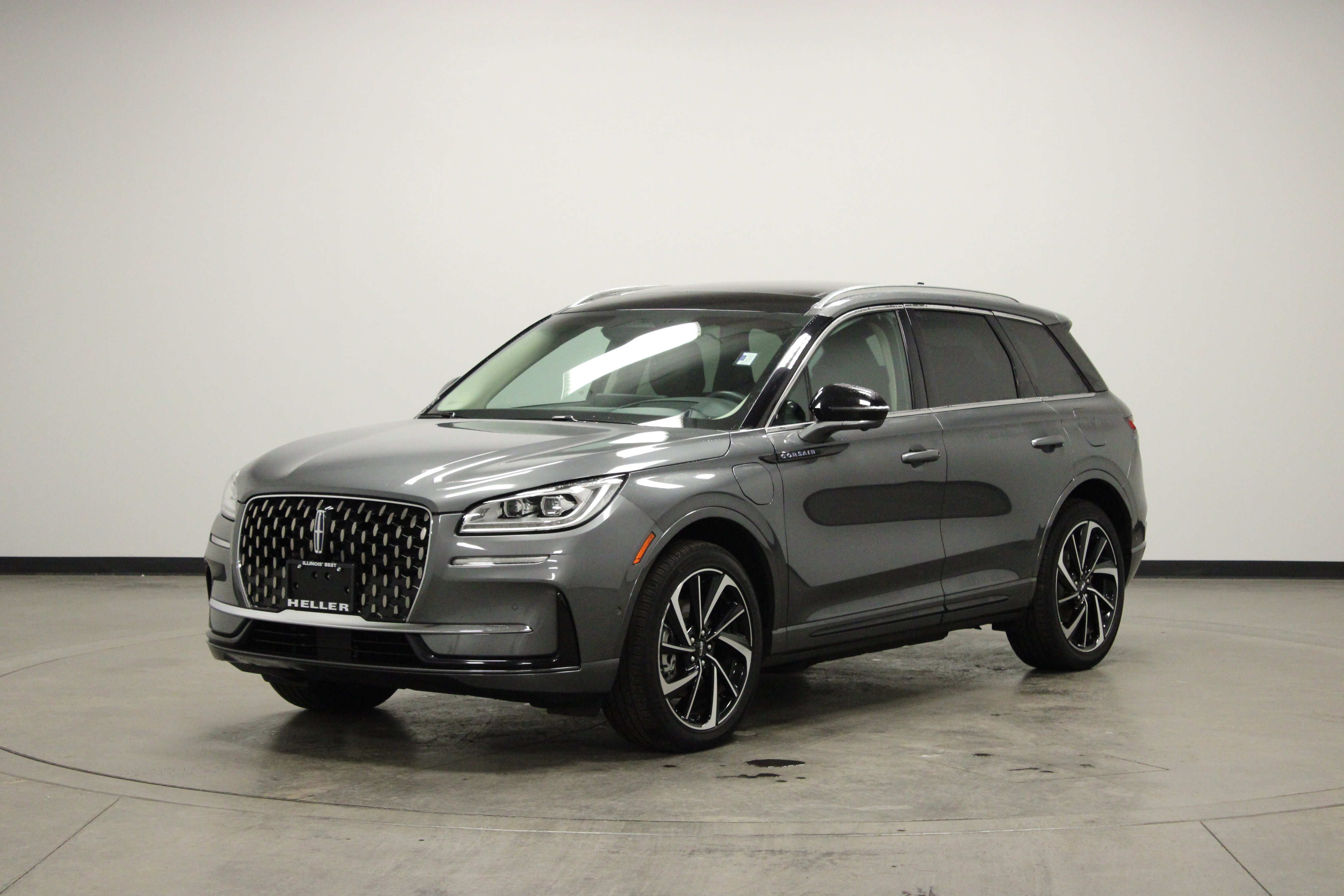 Used 2023 Lincoln Corsair Grand Touring image 4