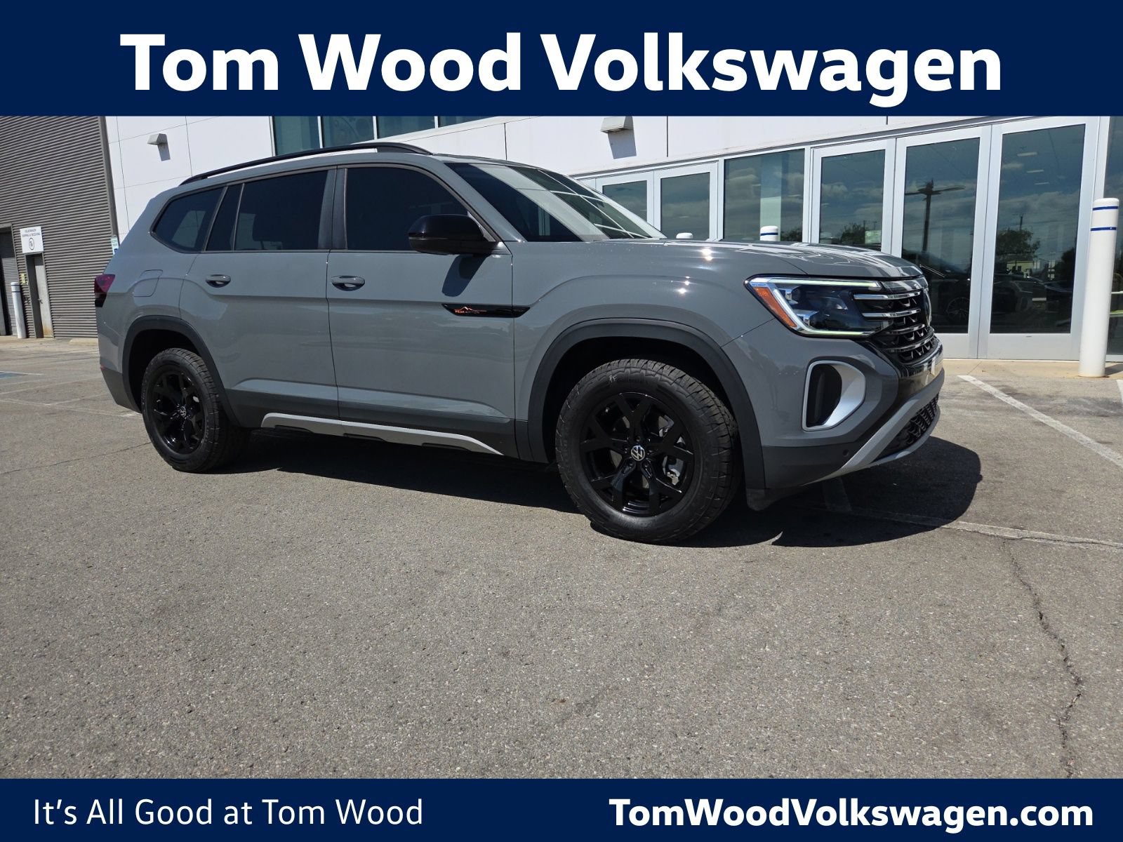 Certified 2024 Volkswagen Atlas Peak Edition SEL AWD/4WD image 1