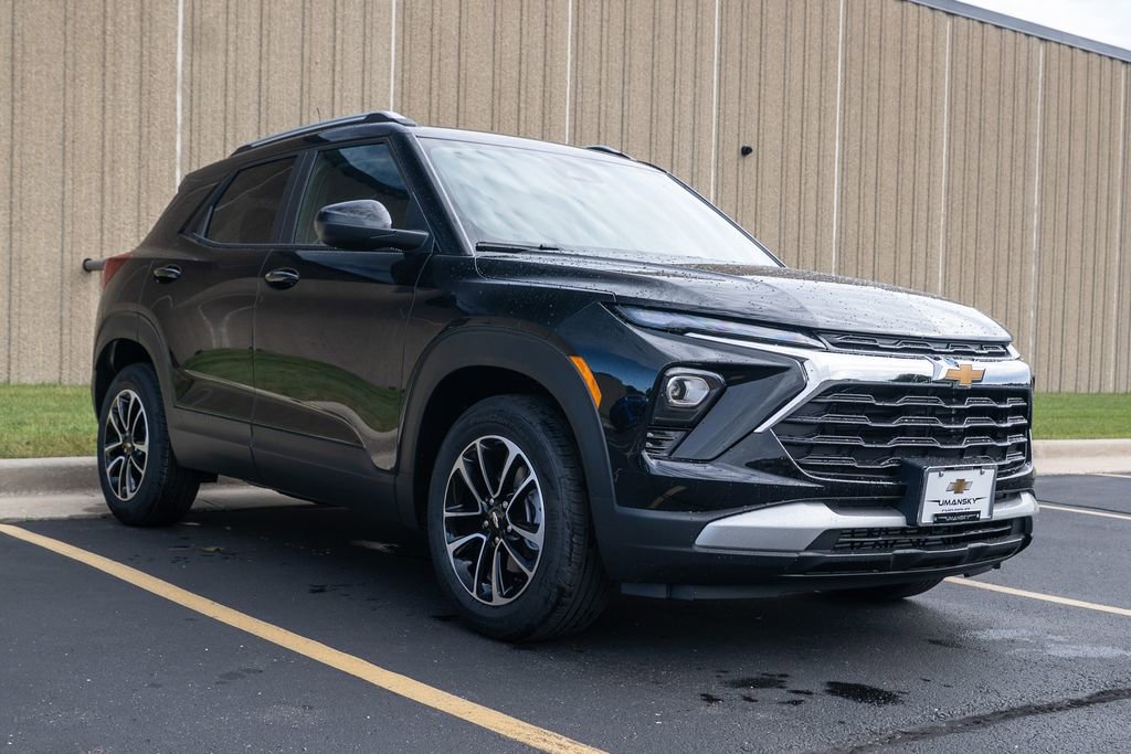 New 2026 Chevrolet TrailBlazer LT w/ Driver Confidence Package image 2