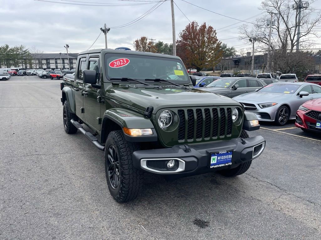 Used 2023 Jeep Gladiator Sport image 8