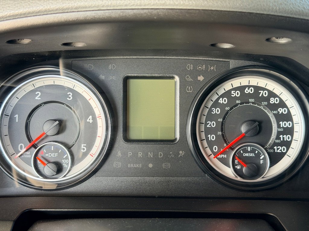 Used 2017 RAM 2500 Tradesman w/ Chrome Appearance Group image 11