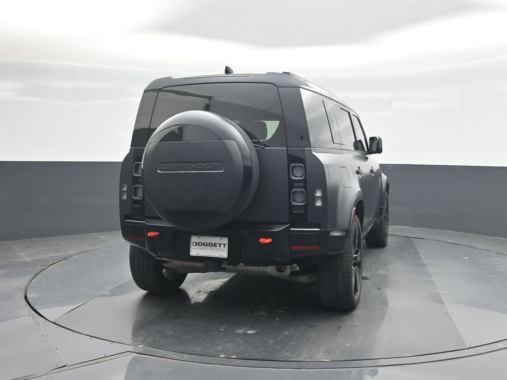 Used 2025 Land Rover Defender 110 X AWD/4WD image 25