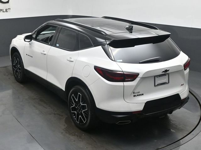 Used 2023 Chevrolet Blazer RS w/ Driver Confidence II Package image 40