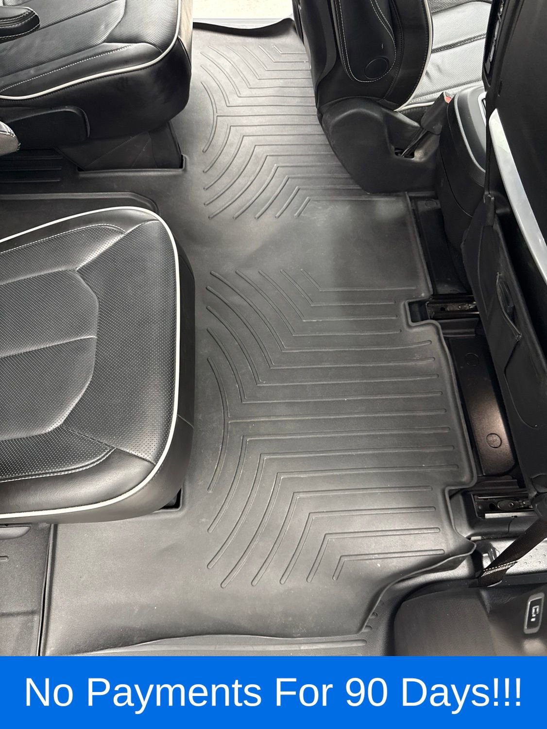 Used 2020 Chrysler Pacifica Limited FWD image 36
