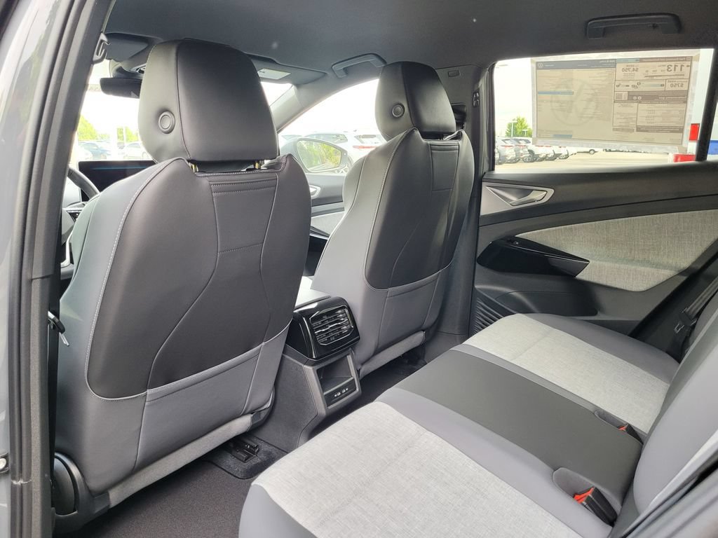 New 2026 Volkswagen ID.4 Pro RWD image 14