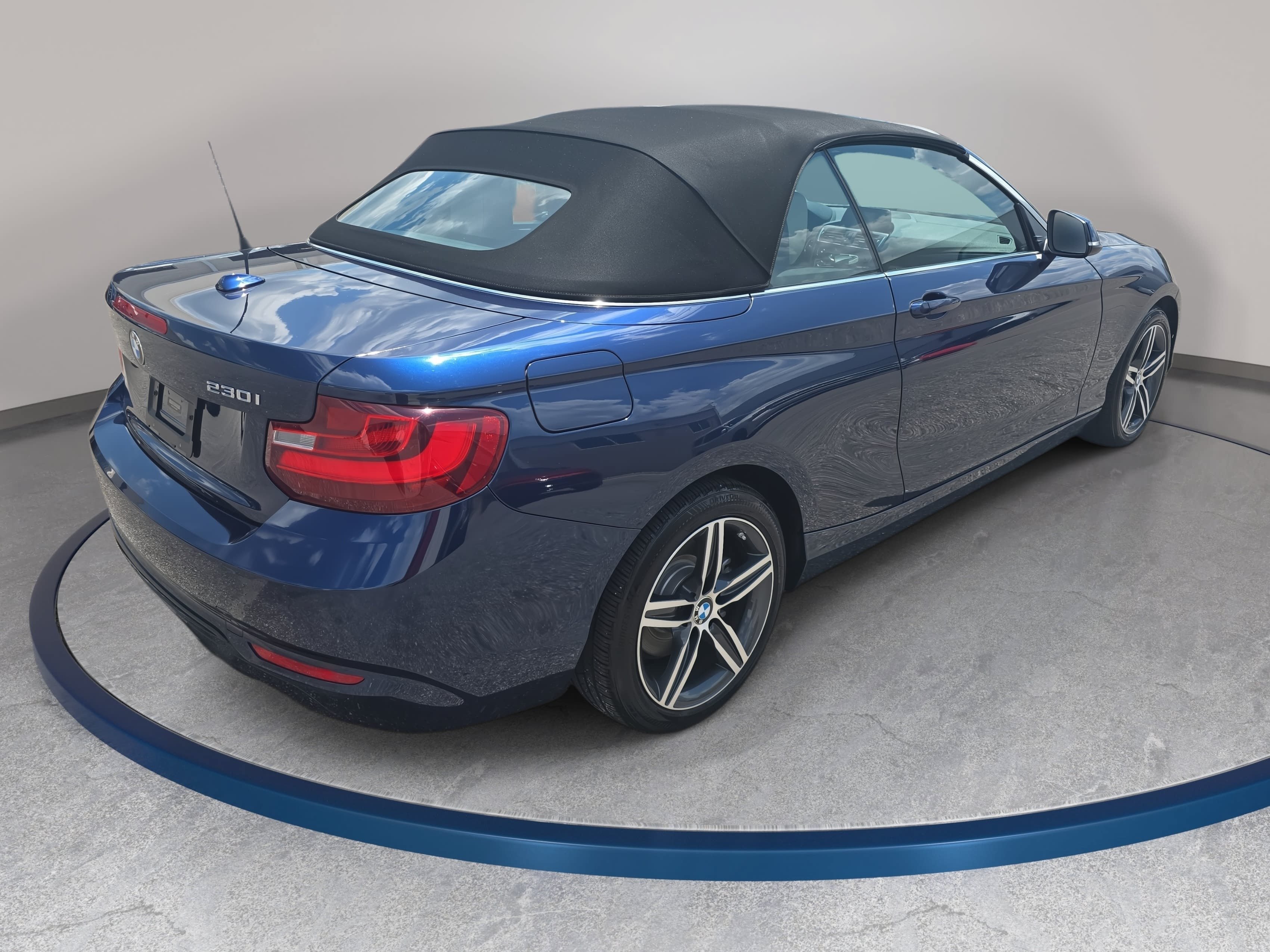 Used 2017 BMW 230i Convertible RWD image 5