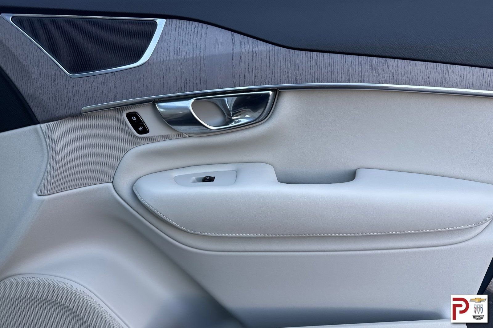 Used 2025 Volvo XC90 B6 Plus w/ Protection Package Premier image 22