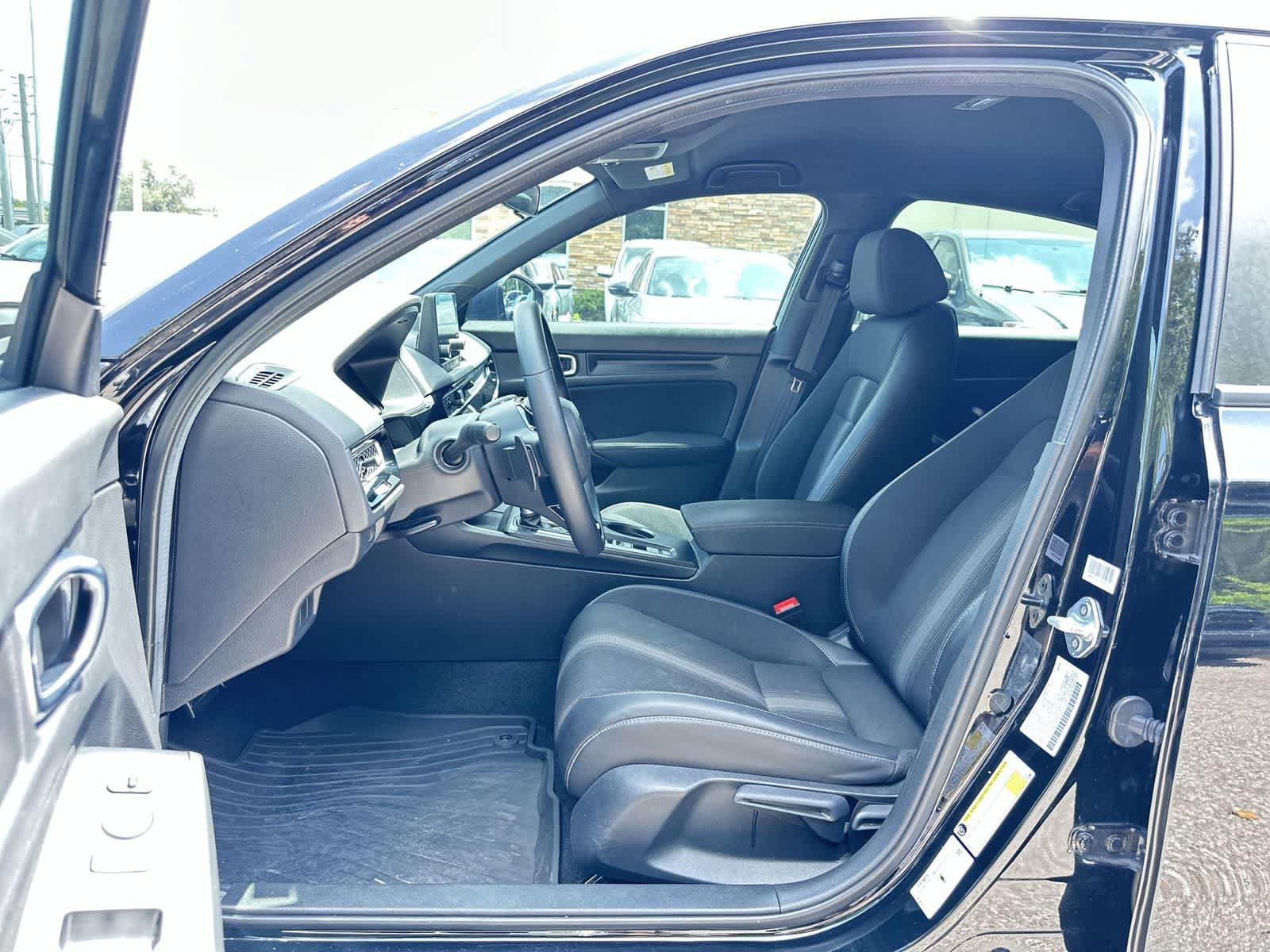 Used 2025 Honda Civic Sport image 2